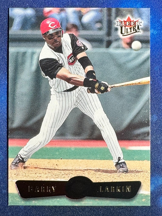 Barry Larkin 2002 Fleer Ultra #95 Cincinnati Reds