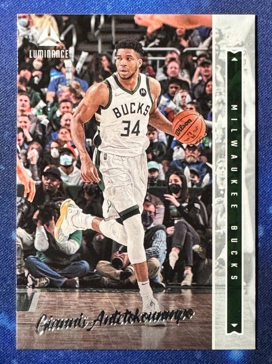 Giannis Antetokounmpo 2021-22 Panini Chronicles Luminance #265 Milwaukee Bucks